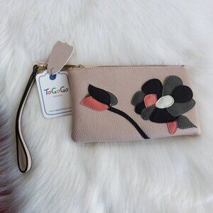 ToGoGo Cream Flower Accent Top Zip Wristlet